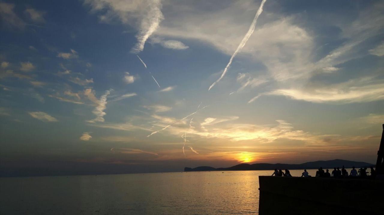 Arenosu A Pochi Km Dalle Spiagge Affittacamere 2*
